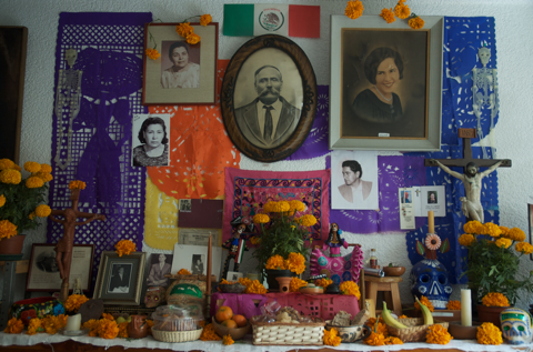 Altar del día de muertos de Carlos Bracho.